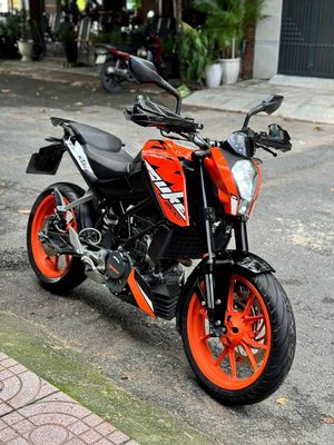 🥰Tphcm Ktm200 dk2021 chínhchủ giá như xe 150cc🥰. Mua bán Xe máy tại Quận 10 Tp Hồ Chí Minh được đăng bởi Khánh Hưng 