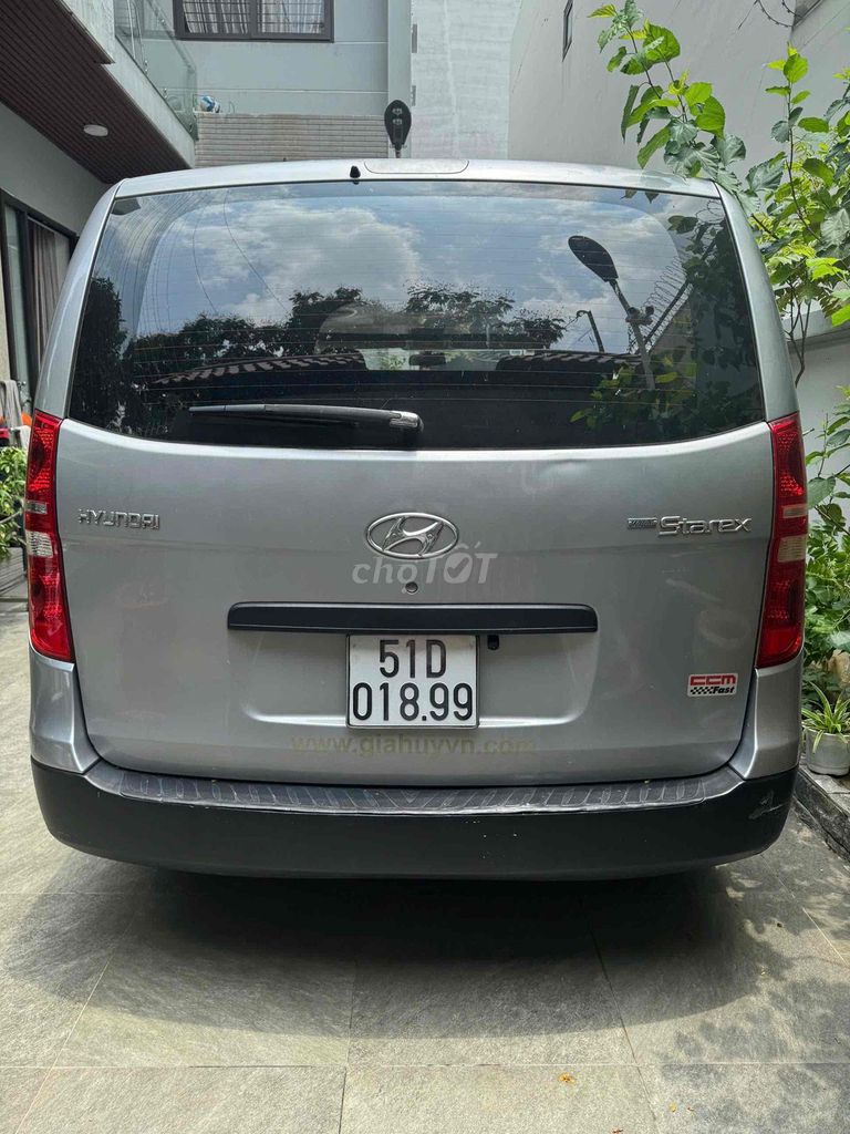 Hyundai Grand Starex 2013 - 135000 km. Mua bán Ô tô tại Quận 8 Tp Hồ Chí Minh được đăng bởi Kha Thị Tú Trinh hình 1