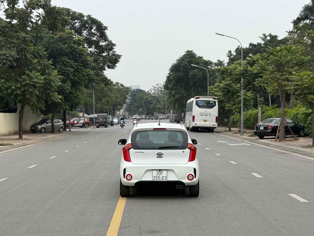 Kia Moring Si 1.25 AT 2018. Mua bán Ô tô tại Quận Long Biên Hà Nội được đăng bởi Thế Anh hình 7