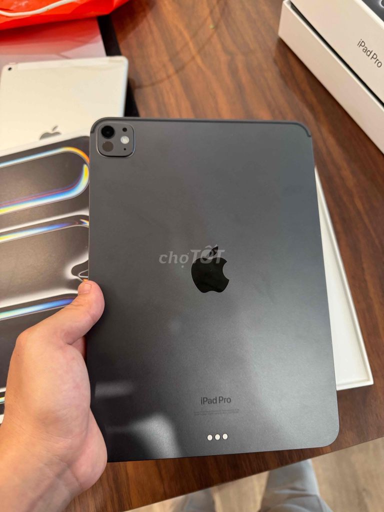 Apple iPad Pro M5 128GB Đen. Mua bán Máy tính bảng tại Quận Hoàng Mai Hà Nội được đăng bởi chu  hình 1