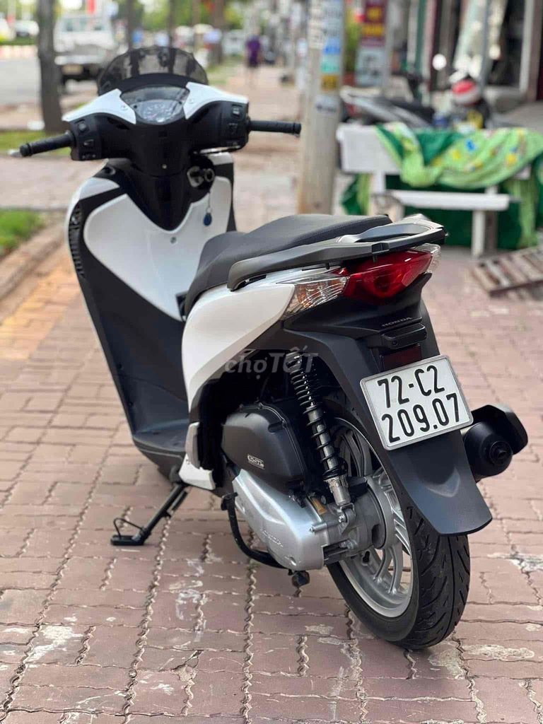 SHVN150i lên áo ý gtdd không chính chủ. Mua bán Xe máy tại Thành phố Vũng Tàu Bà Rịa - Vũng Tàu được đăng bởi Phạm Việt Bình hình 4