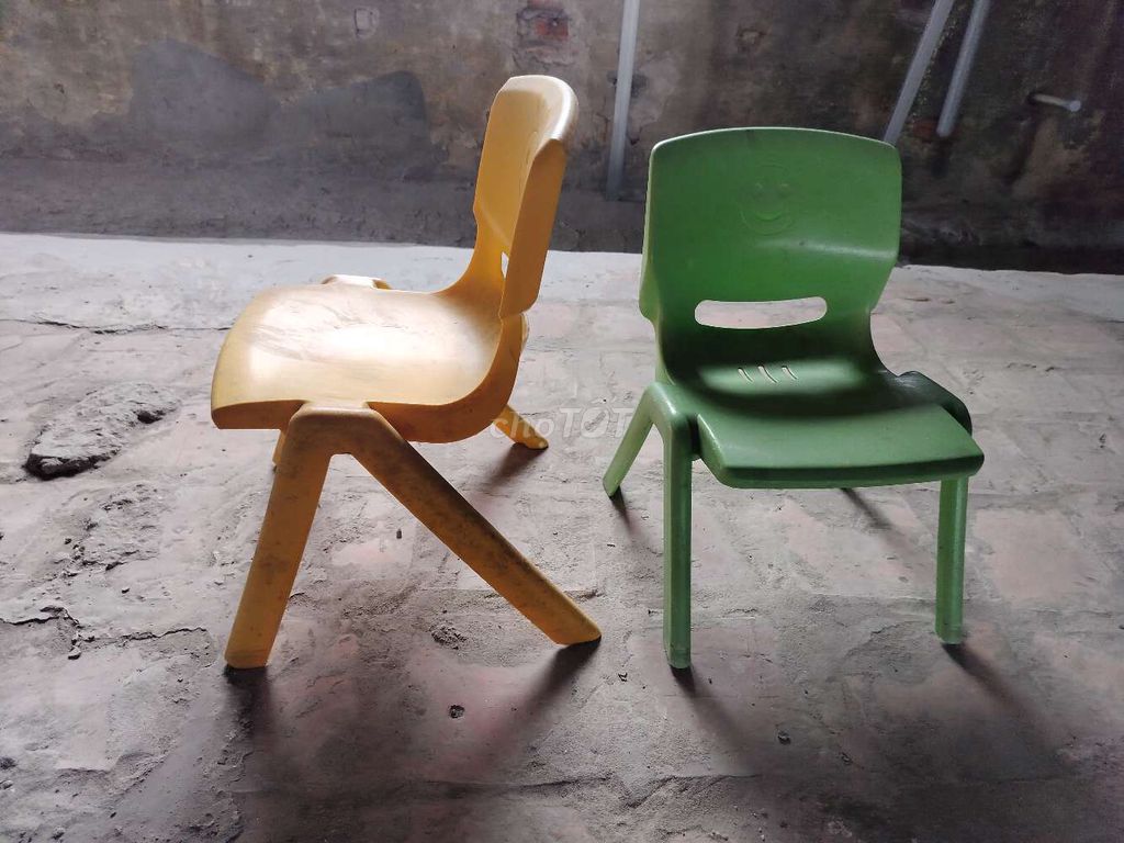 Ghế trẻ em nhựa đã sử dụng. Mua bán Mẹ và bé tại Quận Đống Đa Hà Nội được đăng bởi Mạnh  hình 1