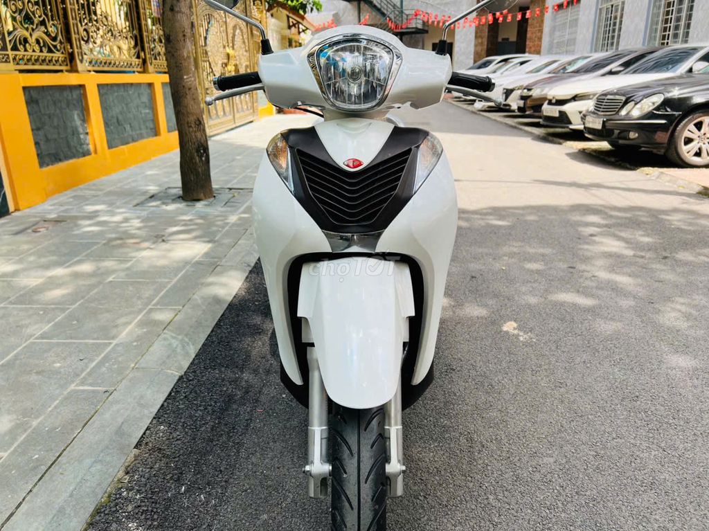 HONDA SH MODE 125 TRẮNG NÂU NGUYÊN BẢN BIỂN 29. Mua bán Xe máy tại Quận Nam Từ Liêm Hà Nội được đăng bởi TRÍ KIÊN hình 5