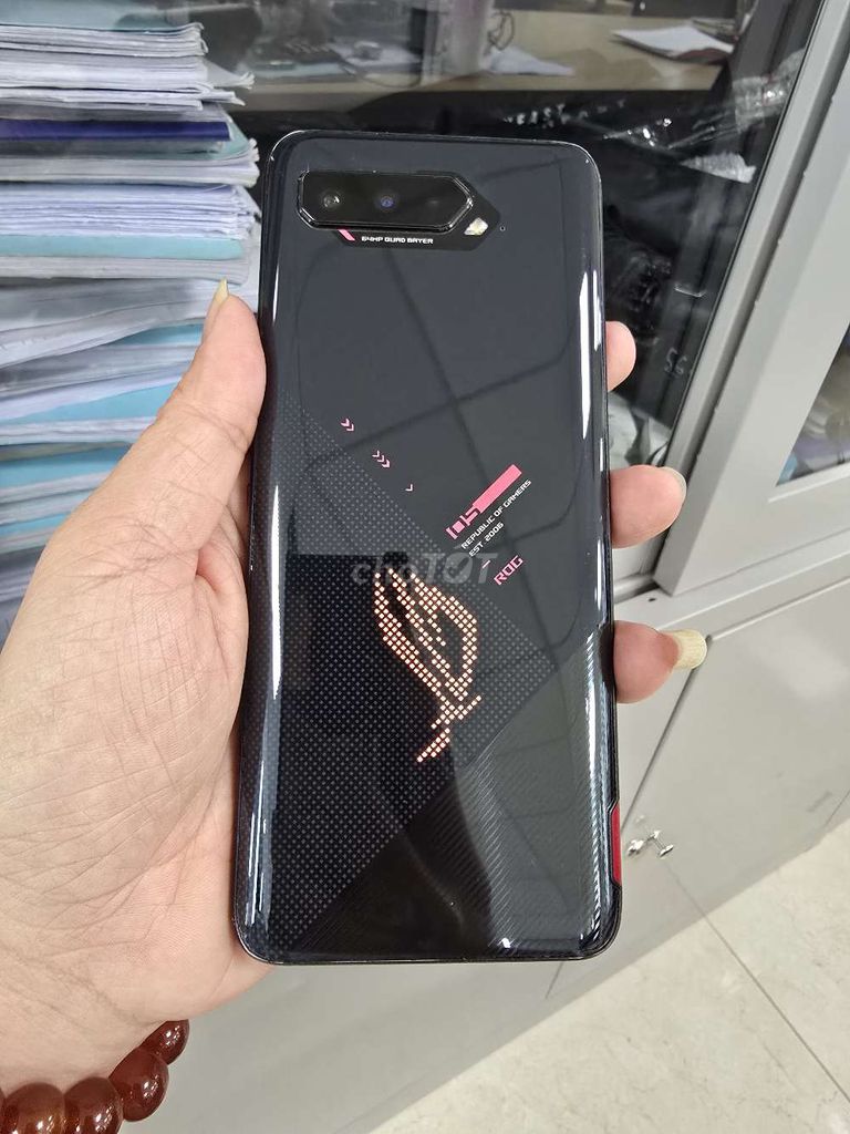ROG Phone 5S Ram 16/256 q.tế. Mua bán Điện thoại tại Quận Bình Tân Tp Hồ Chí Minh được đăng bởi Quốc  hình 1
