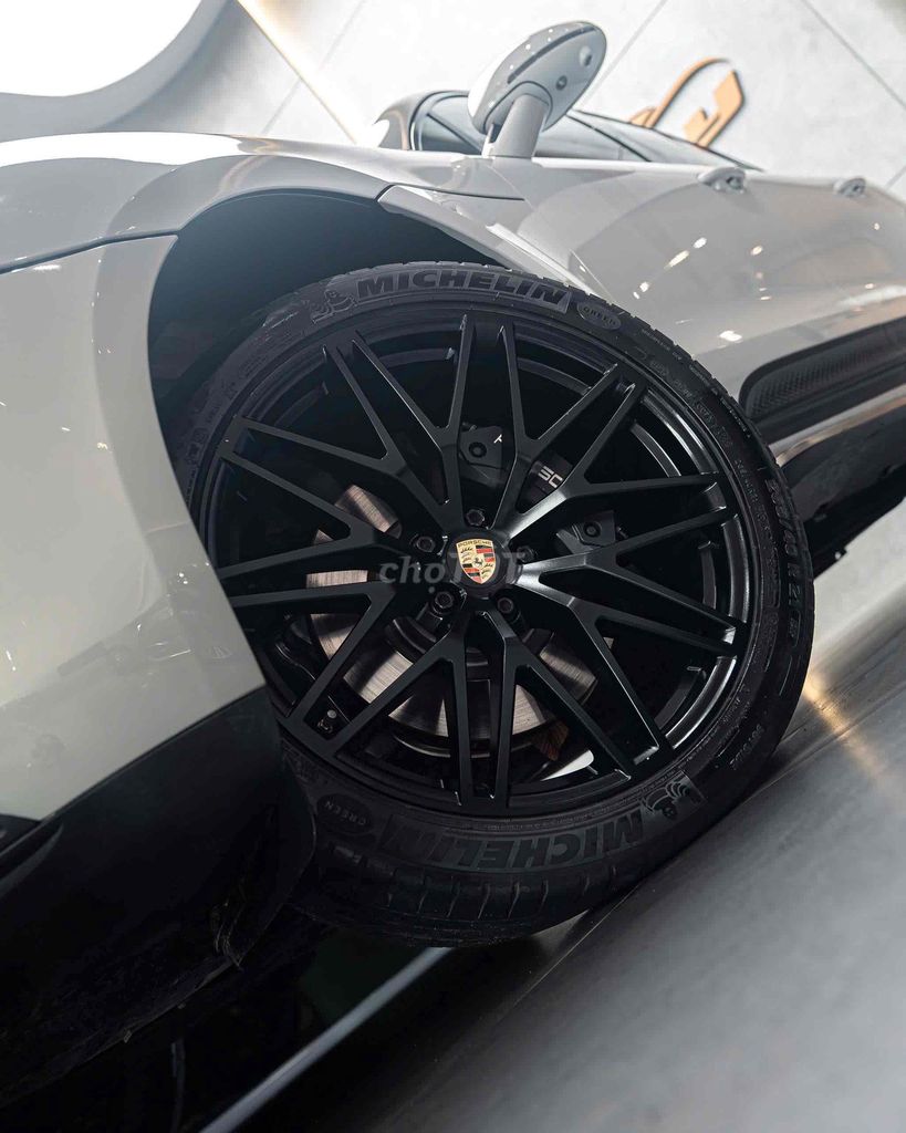 Porsche Macan Model 2022 Xám/Trắng Kem Siêu Hiếm. Mua bán Ô tô tại Quận 7 Tp Hồ Chí Minh được đăng bởi Thật Nguyễn LongAnh Auto hình 5