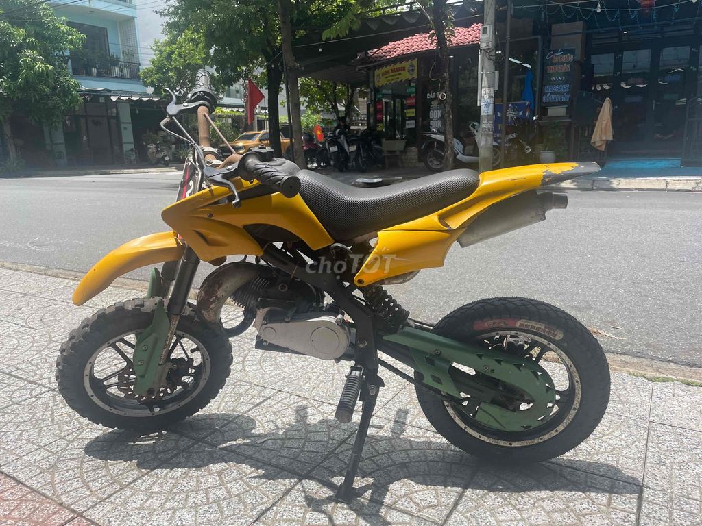 Xe mô tô mini Vàng, xanh lá Người mới tập lái