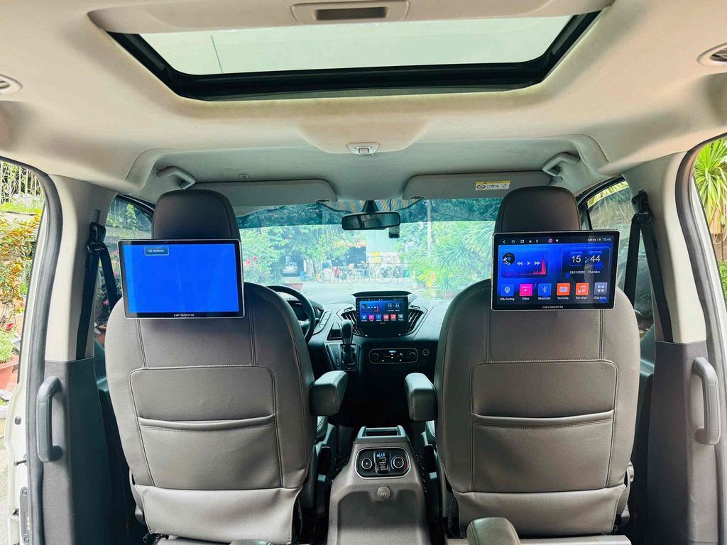 Ford Tourneo 2019 Titanium - trả trước 350tr. Mua bán Ô tô tại Huyện Thống Nhất Đồng Nai được đăng bởi Ford KDV hình 6