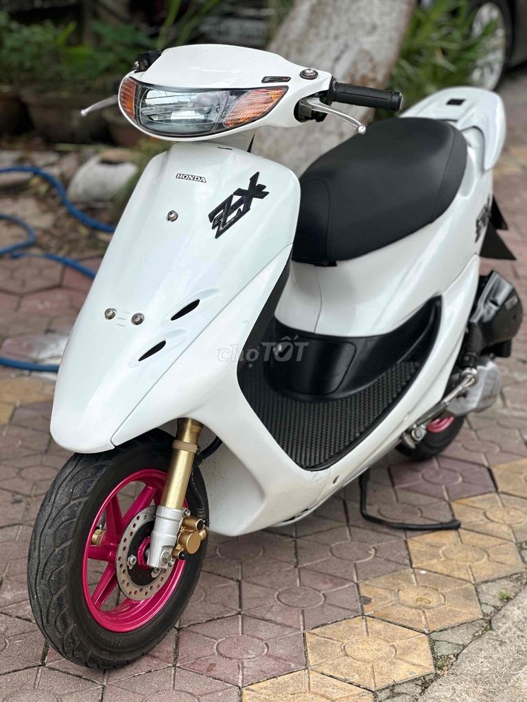 Honda Tay Ga 2 Thì 50 Phân Khối Ko Cần Bằng Lái. Mua bán Xe máy tại Quận 1 Tp Hồ Chí Minh được đăng bởi Hien hình 7