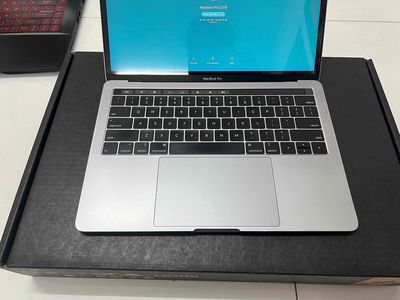 Macbook Pro 13 2019 Gray i5 8g 128g nguyên zin