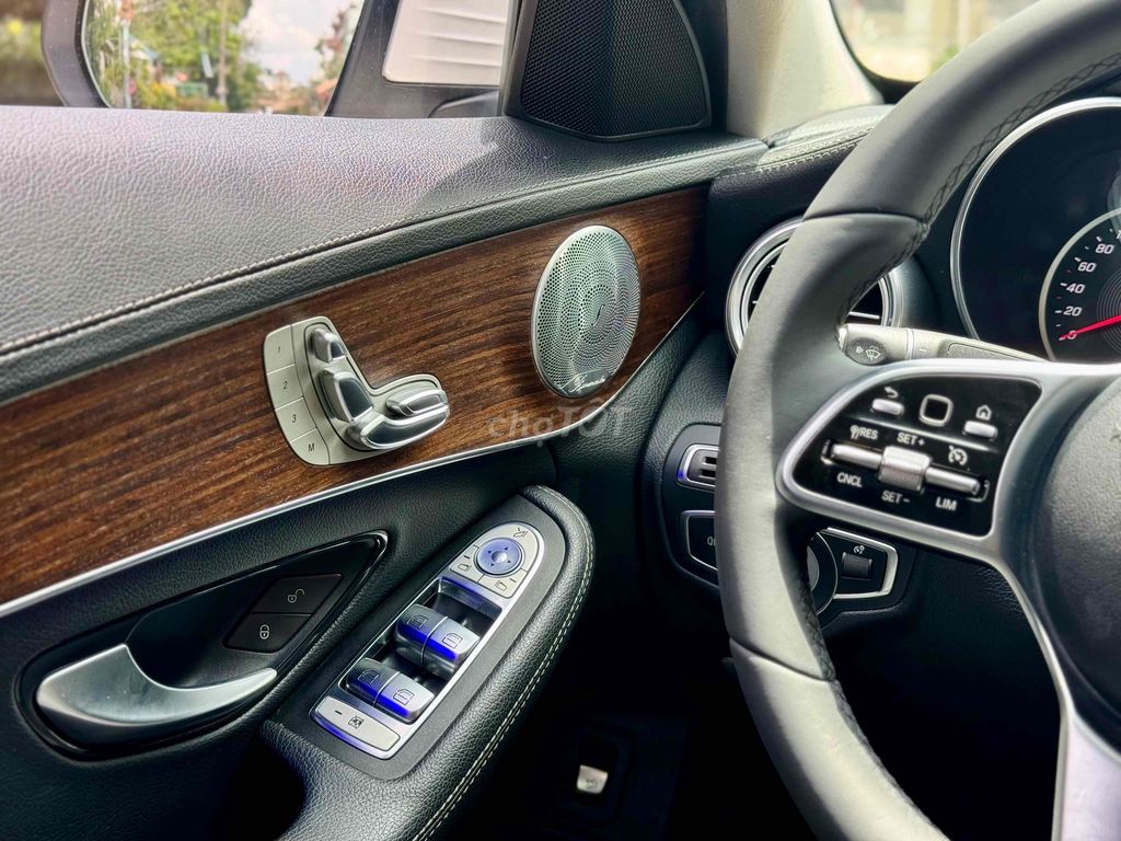 Mercedes Benz C Class 2020 C 200 Exclusive. Mua bán Ô tô tại Quận Bình Tân Tp Hồ Chí Minh được đăng bởi Auto 90 hình 12