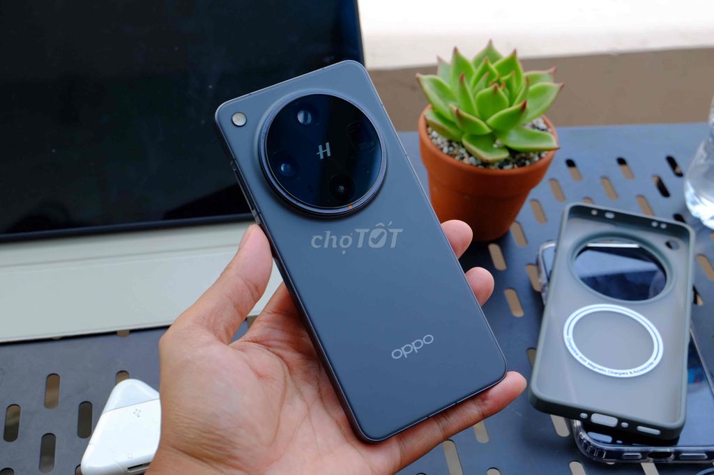 Oppo Find X8 Utral 99%. Mua bán Điện thoại tại Quận 10 Tp Hồ Chí Minh được đăng bởi Duy hình 1