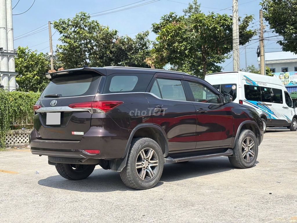 Toyota Fortuner 2018 MT màu nâu 130000 km -689tr. Mua bán Ô tô tại Thành phố Dĩ An Bình Dương được đăng bởi Siêu Thị Ô Tô Bình Dương  hình 6