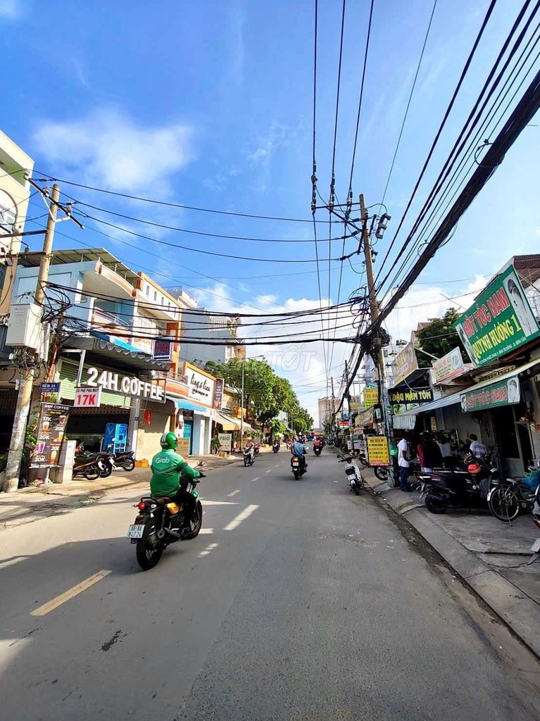 Cho thuê nhà mặt tiền Trương Phước Phan 9.35 x 16 quận Bình Tân