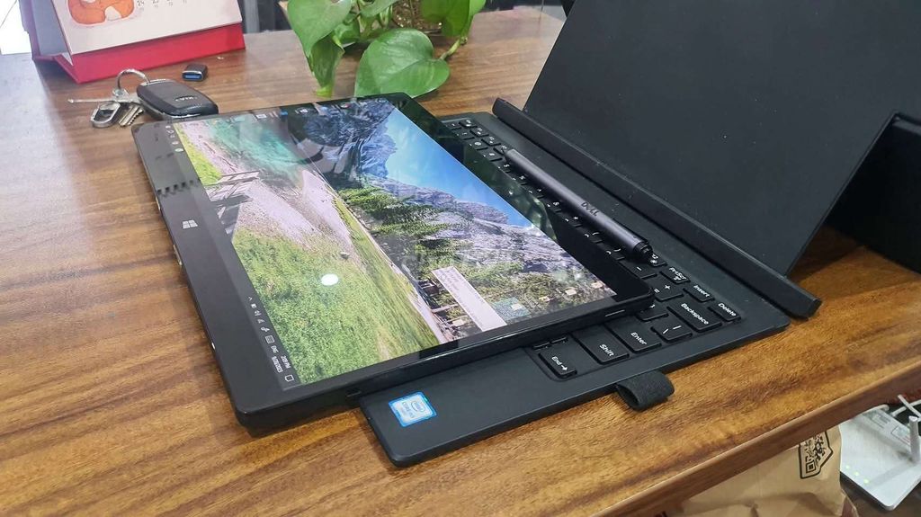 Dell 7275, Ram8G, i7, bàn phím rời có bút