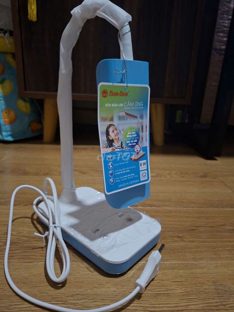Đèn bàn LED cảm ứng Rạng Đông 8W fullbox new 100%. Mua bán Đèn tại Quận Bình Tân Tp Hồ Chí Minh được đăng bởi Ngoc Chau hình 1