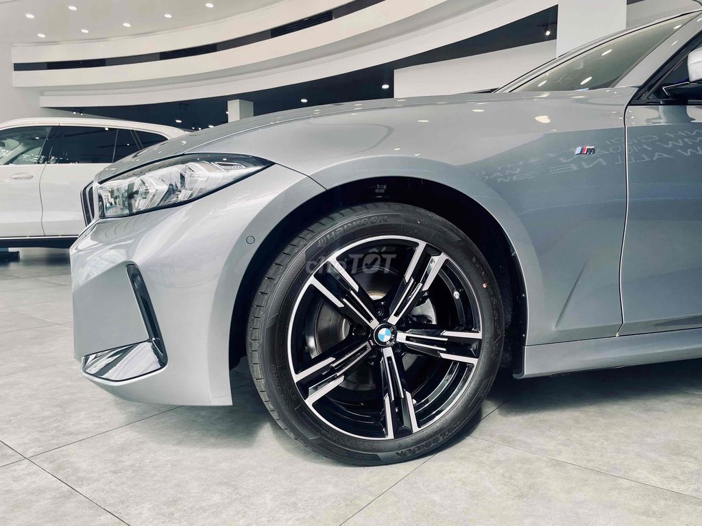 BMW 3 Series 2025 320i M Sport. Mua bán Ô tô tại Quận Bình Tân Tp Hồ Chí Minh được đăng bởi Hồ Nhật Anh hình 10