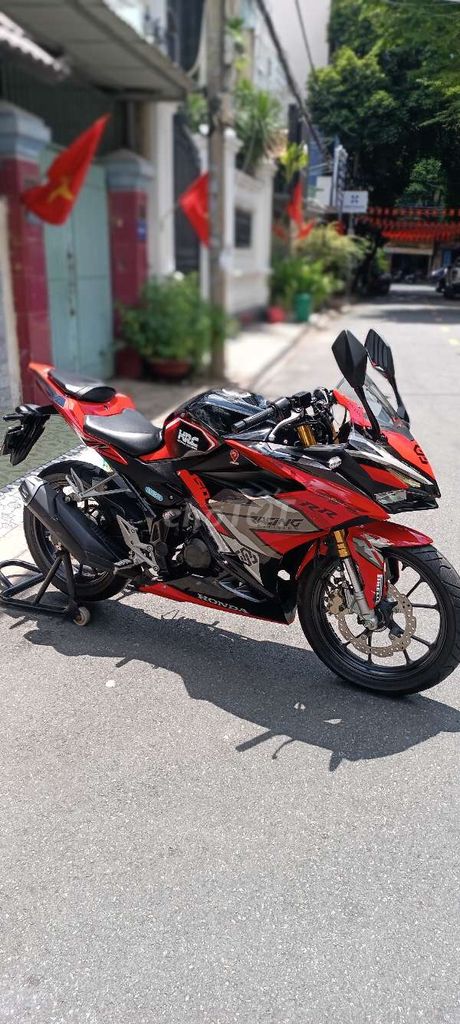 Cbr150r biển số 72. Mua bán Xe máy tại Quận Tân Bình Tp Hồ Chí Minh được đăng bởi Ngọc Lê hình 2