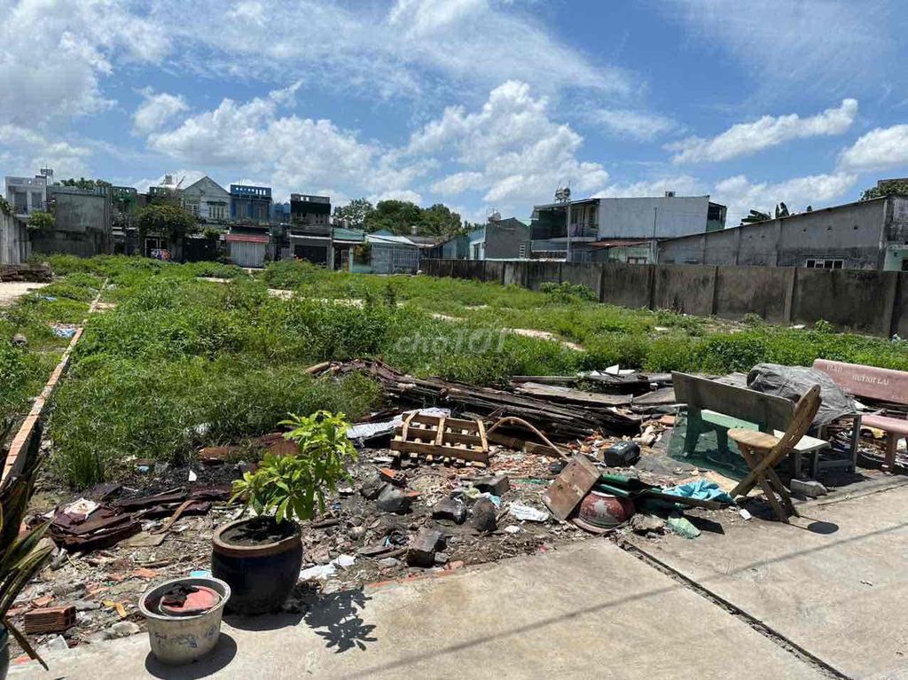Đất gần chợ Thới tứ. Mua bán đất tại Huyện Hóc Môn Tp Hồ Chí Minh được đăng bởi Ly hình 1