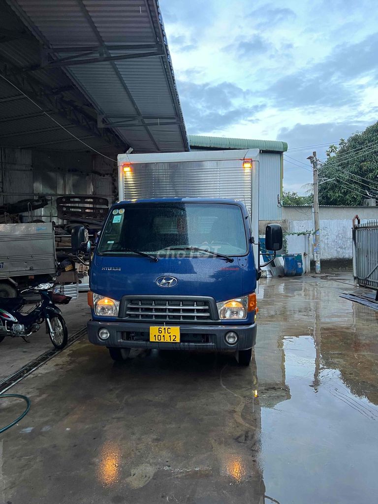 mới về HD65 đời 2014 thùng 4m4 tai 1t8  xe sơn zin. Mua bán Xe tải, xe ben tại Thành phố Thuận An Bình Dương được đăng bởi thinh hình 1