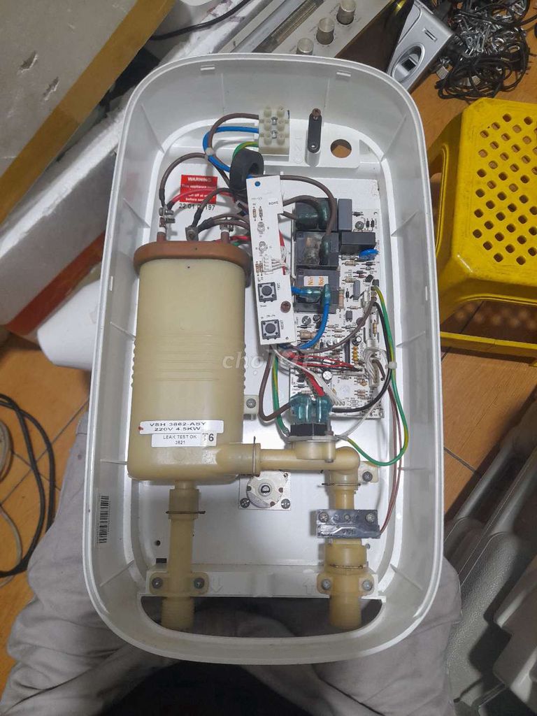 Máy nước nóng Electrolux ComfortFlow 500 Trắng. Mua bán Thiết bị vệ sinh, nhà tắm tại Quận Phú Nhuận Tp Hồ Chí Minh được đăng bởi Bông Lê  hình 1