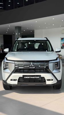 Mitsubishi Destinator 7 chỗ Đa dạng