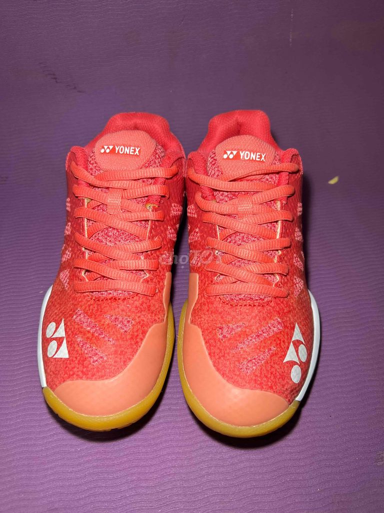 GIÀY CẦU LÔNG YONEX CHÍNH HÃNG.