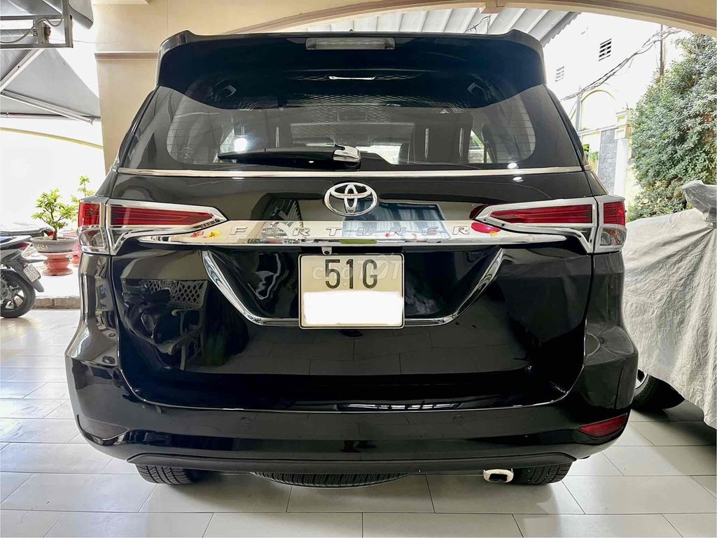 Toyota Fortuner 2017 2.7V 4x2 AT. Xe gia đình. Mua bán Ô tô tại Quận 7 Tp Hồ Chí Minh được đăng bởi Ô tô Thái Hiền hình 5