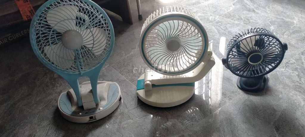 Quạt mini Nhỏ gọn tiện lợi. Mua bán Quạt tại Huyện Đông Hưng Thái Bình được đăng bởi ba ba hình 1