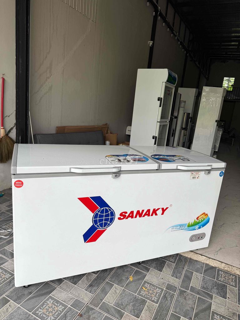 Tủ đông mát Sanaky 650L. BH hãng 11/2025