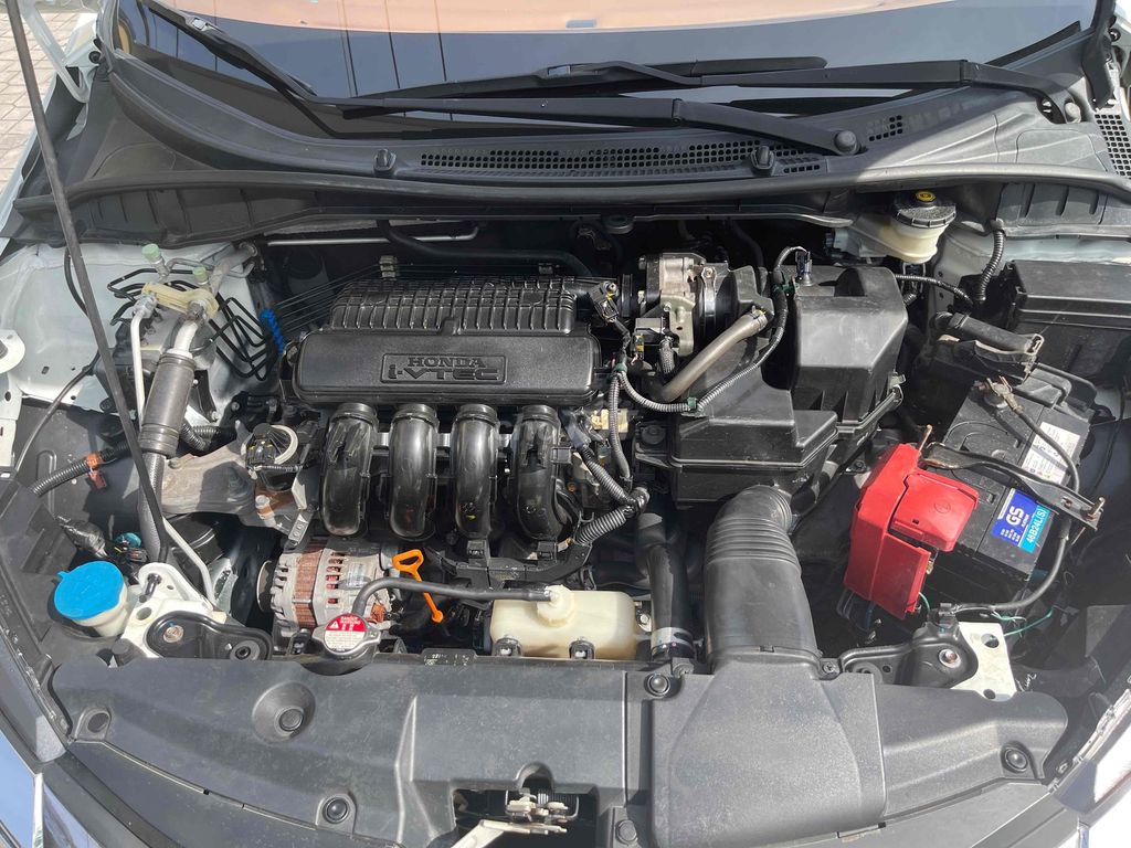 Honda City Trắng 5 chỗ Số sàn. Mua bán Ô tô tại Huyện Hóc Môn Tp Hồ Chí Minh được đăng bởi Thành An hình 18