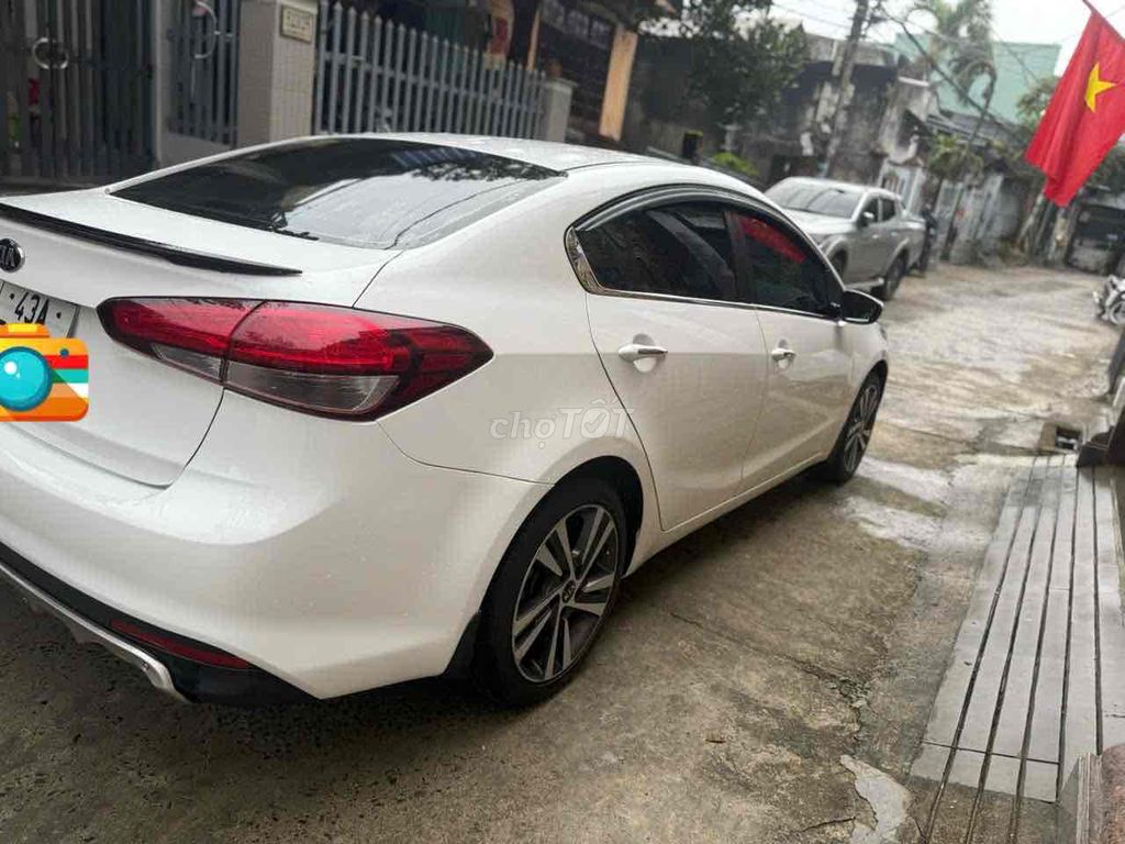 Kia Cerato 2018 1.6 MT