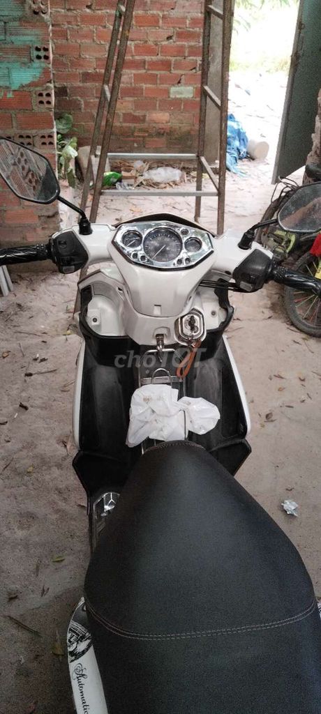 Yamaha Novo 4 Trắng Vàng đồng. Mua bán Xe máy tại Thị xã Phú Mỹ Bà Rịa - Vũng Tàu được đăng bởi Vuquoc Hai hình 2