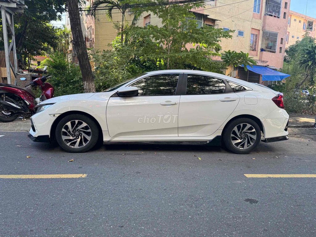 Honda Civic 2019 1.8E 2019. Mua bán Ô tô tại Quận Hải Châu Đà Nẵng được đăng bởi Nguyễn Duy Hiếu hình 2