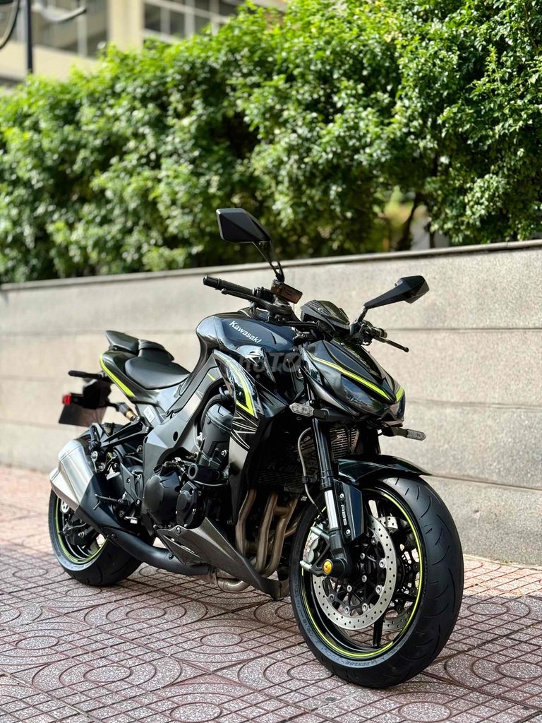 Kawasaki Z1000 bản R model 2018. Mua bán Xe máy tại Quận Bình Thạnh Tp Hồ Chí Minh được đăng bởi Phạm Trí Motor hình 4