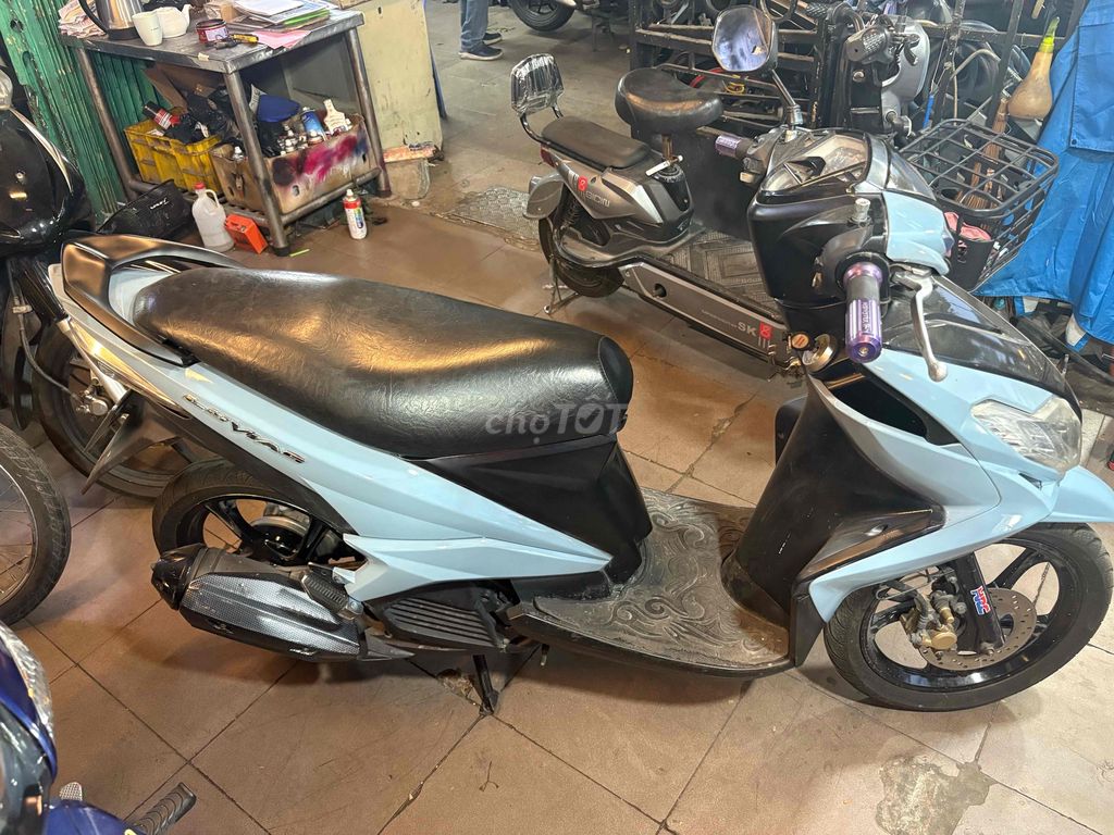 xe luvias fi  xe máy nhẹ êm hình ngoài đẹp. Mua bán Xe máy tại Quận 8 Tp Hồ Chí Minh được đăng bởi Long Hải hình 5