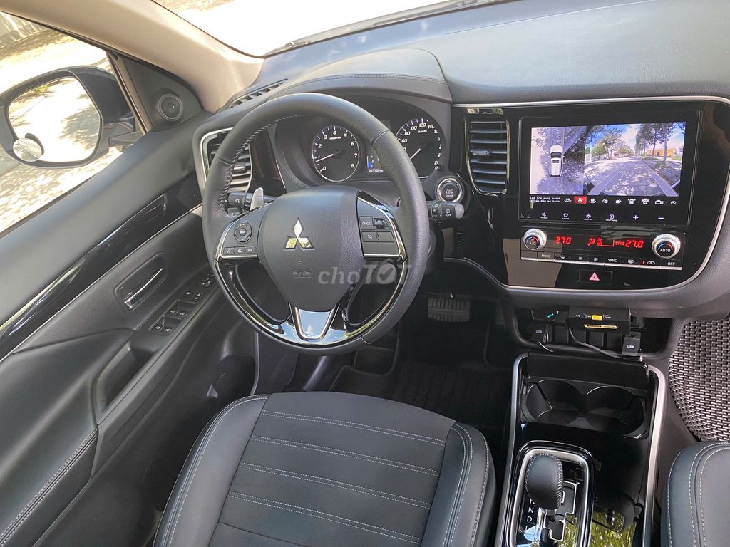 Mitsubishi Outlander 2024 2.0 CVT - 13300 km. Mua bán Ô tô tại Thành phố Quảng Ngãi Quảng Ngãi được đăng bởi Du Gia hình 6