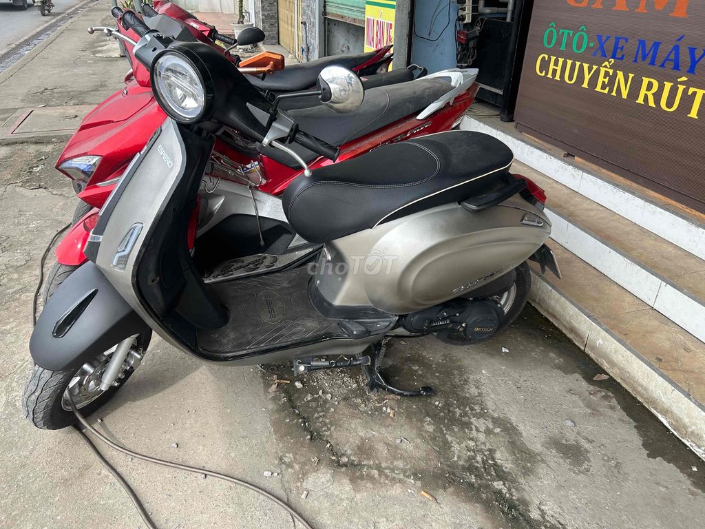 vespa 50cc xám đen bs Kiên Giang zin mới ton. Mua bán Xe máy tại Quận Bình Tân Tp Hồ Chí Minh được đăng bởi Cầm đồ thanh lý hình 2