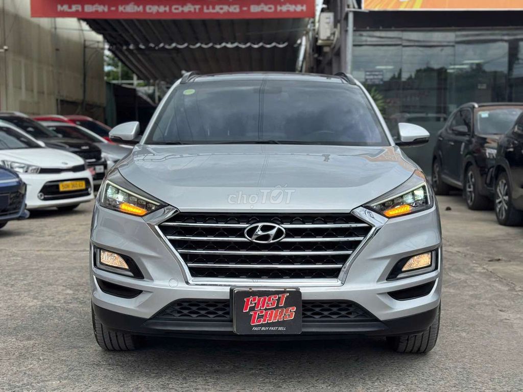 Hyundai Tucson 2019 máy xăng 2.0L,màu bạc,1 chủ