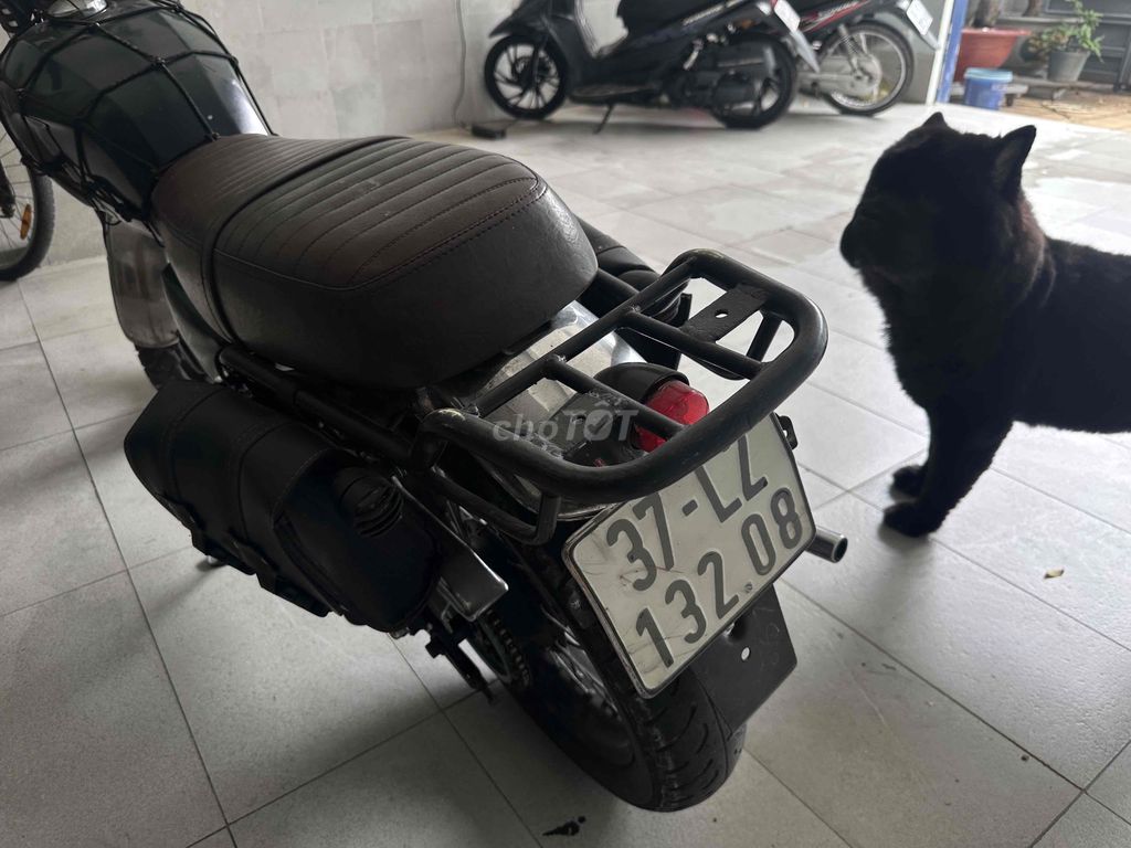 BX150 xe chạy tốt, ít đi nên zin tới từng con ốc. Mua bán Xe máy tại Thành phố Dĩ An Bình Dương được đăng bởi Trần Quang Ái hình 5