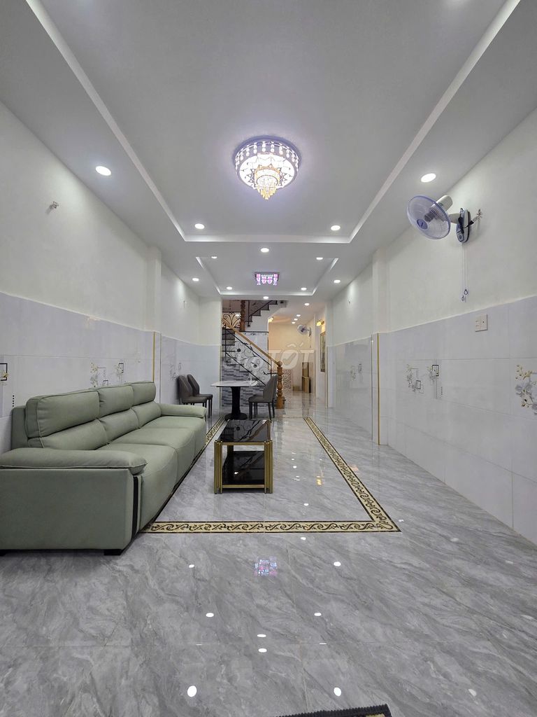 SIÊU PHẨM MỚI-ĐÚc 5 Tầng-HXH Giải Phóng-Tân Bình.DT 3.8x16-nhỉnh 10 TỶ