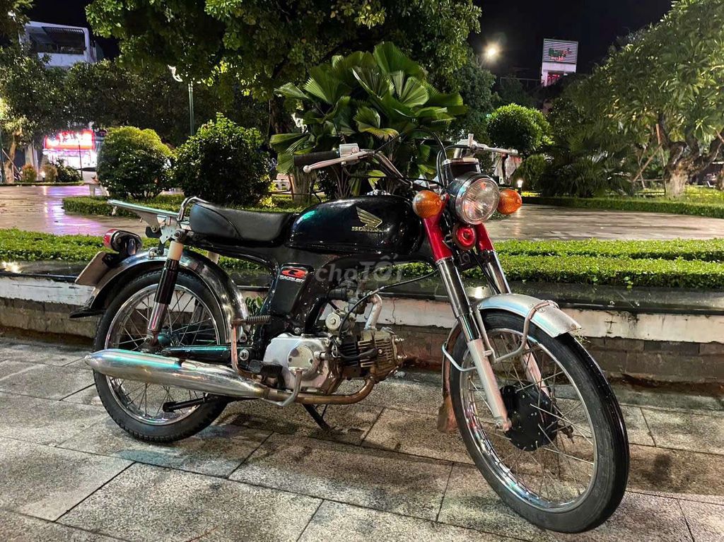 Xe tốt máy khô ráo hơi 100 có nút bấm Đề. Mua bán Xe máy tại Thành phố Quảng Ngãi Quảng Ngãi được đăng bởi Hàng Chính Hãng hình 1