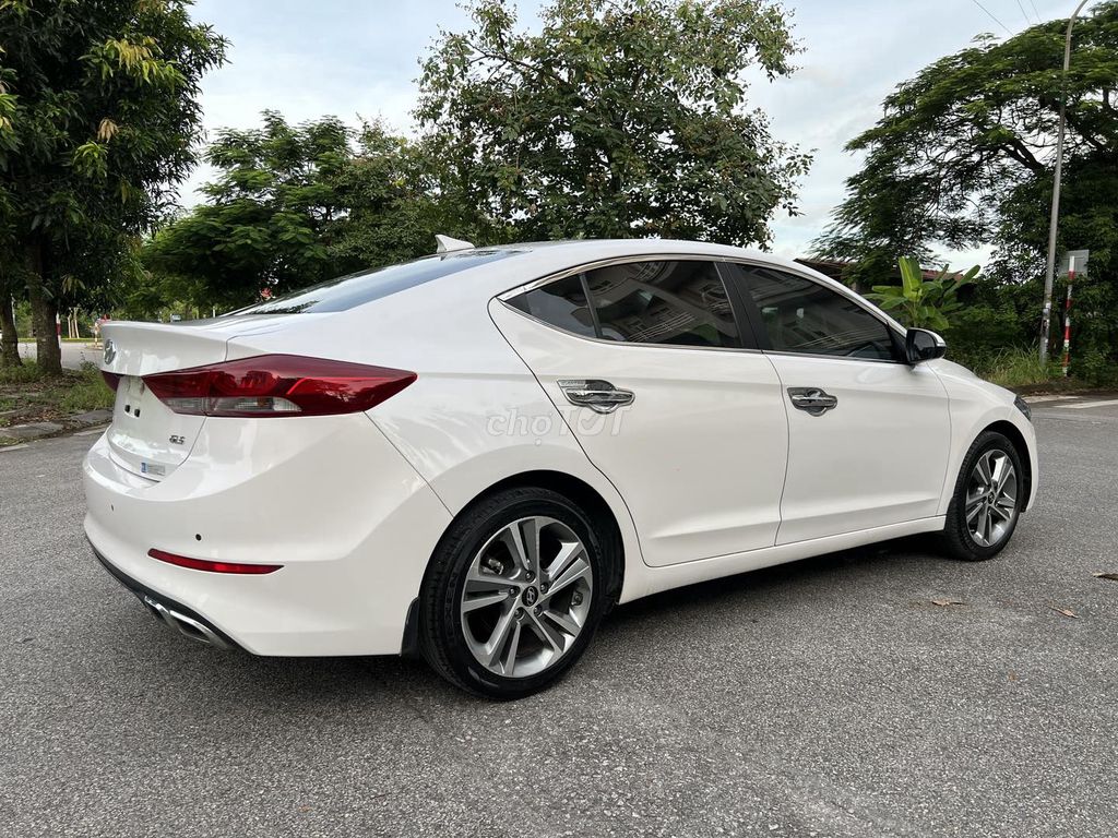 Cần bán Elantra model 2018 at full 2.0, màu trắng. Mua bán Ô tô tại Quận Gò Vấp Tp Hồ Chí Minh được đăng bởi Xuân Trường hình 6