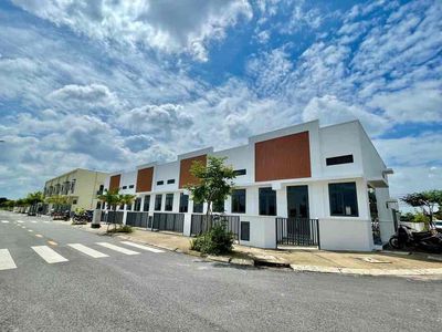 Căn góc kinh doanh 4x17m KCN Phước Đông Tây Ninh. Mua bán nhà ở tại Huyện Gò Dầu Tây Ninh được đăng bởi Trần Hùng