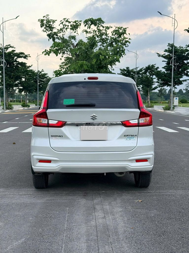 Suzuki Ertiga 2021 Механика Белый 7 мест 47982 км