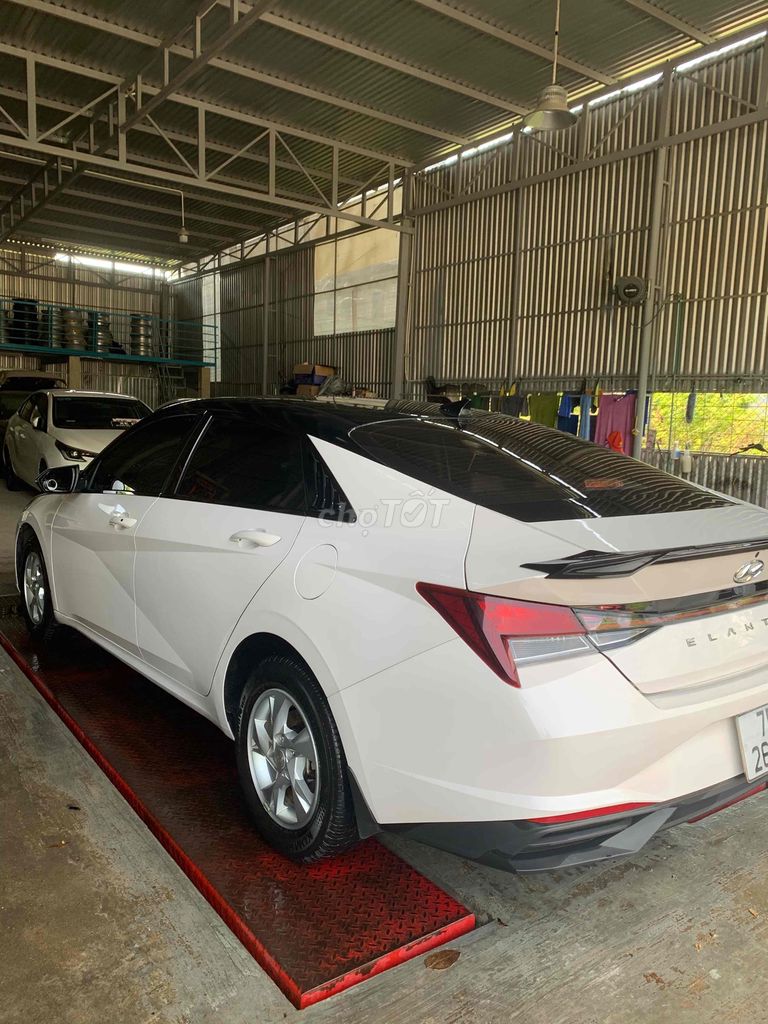 Hyundai Elantra 2022 Elantra 1.6 AT - 40000 km