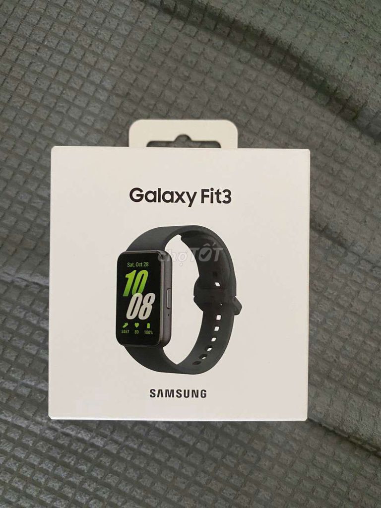 Samsung Galaxy Fit3 Đen. Mua bán Thiết bị đeo thông minh tại Quận 7 Tp Hồ Chí Minh được đăng bởi Lê Hữu Hiếu hình 1