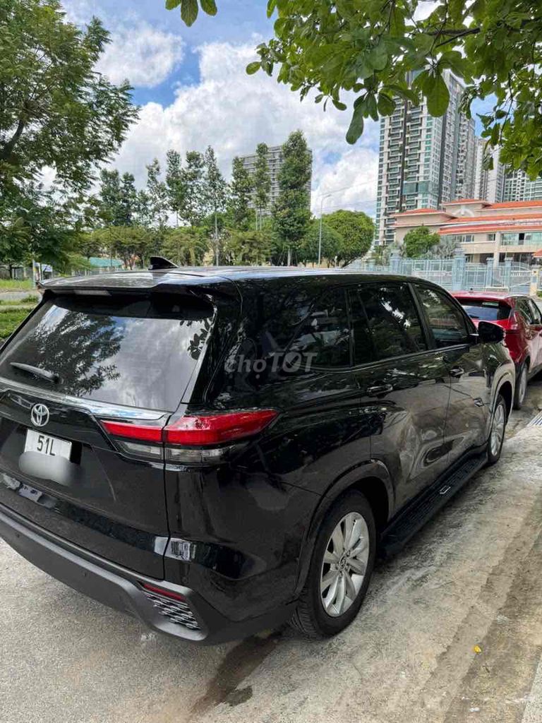 Innova Cross V 2025 - 4500 km. Mua bán Ô tô tại Quận Tân Bình Tp Hồ Chí Minh được đăng bởi huydo hình 4