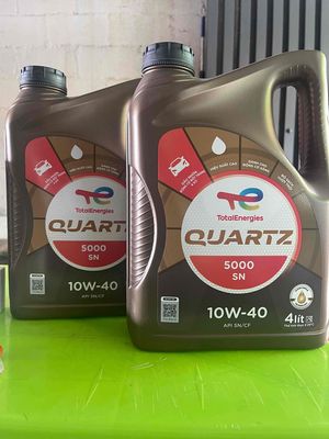 Nhớt cho xe ô tô và bơm cầm tay. Mua bán Phụ tùng xe tại Thành phố Dĩ An Bình Dương được đăng bởi Linh Phạm