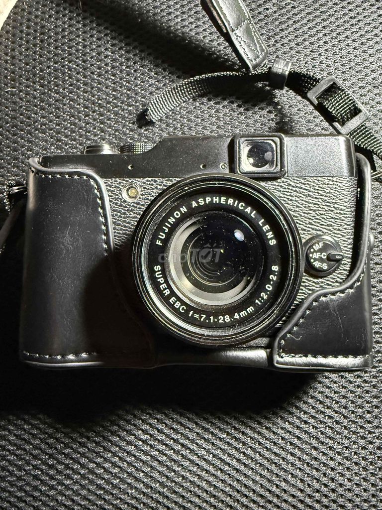 Máy ảnh Fujifilm X10 Đen. Mua bán Máy ảnh, Máy quay tại Quận Đống Đa Hà Nội được đăng bởi Trần Trung Hiếu hình 1