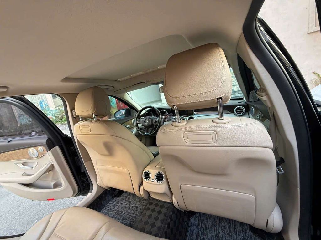 Mercedes Benz C Class 2017 C250 Exclusive đẹp. Mua bán Ô tô tại Huyện Gia Lâm Hà Nội được đăng bởi Bá Hòa hình 8